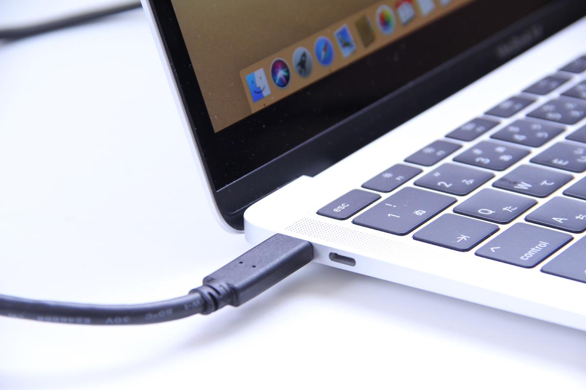 USB Type-C搭載のMacノートPC「MacBook Air」