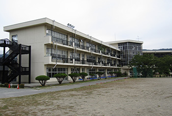 諏訪市立中洲小学校