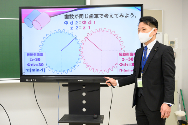 「プロジェクターたっち」を使用した授業の様子