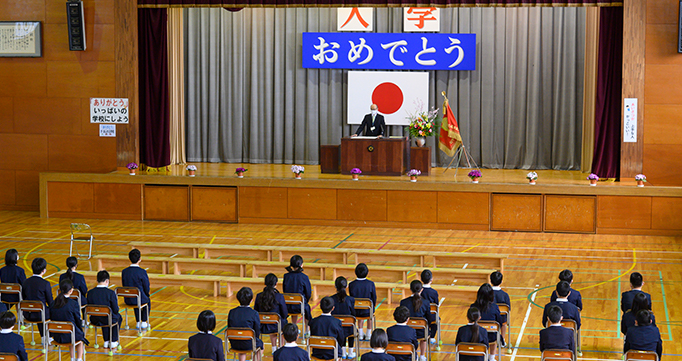 七尾市立天神山小学校 令和三年度入学式