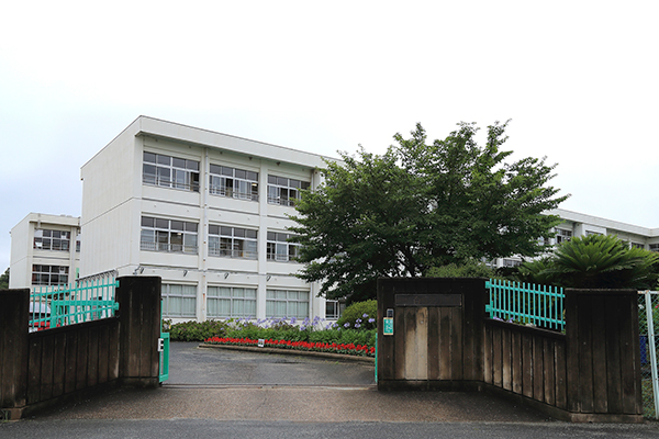 橿原市立白橿北小学校