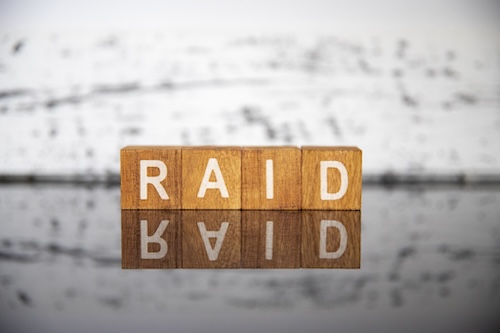 RAID 5とは？RAID 6との違いやRAID崩壊時の注意点も解説！
