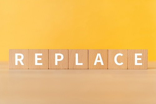 システムリプレースとは？意味と目的、4つの移行方式を比較解説