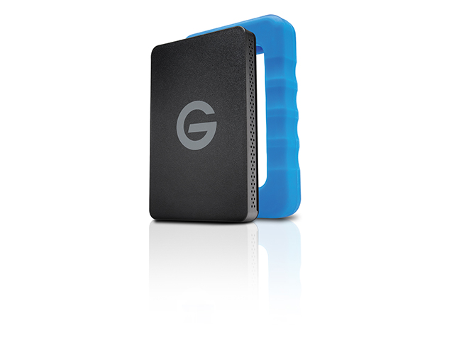 G-DRIVE ev RaW（1TB、2TB）　バンパー＆ドライブ斜め