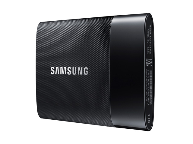 Portable SSD T1シリーズ　斜め