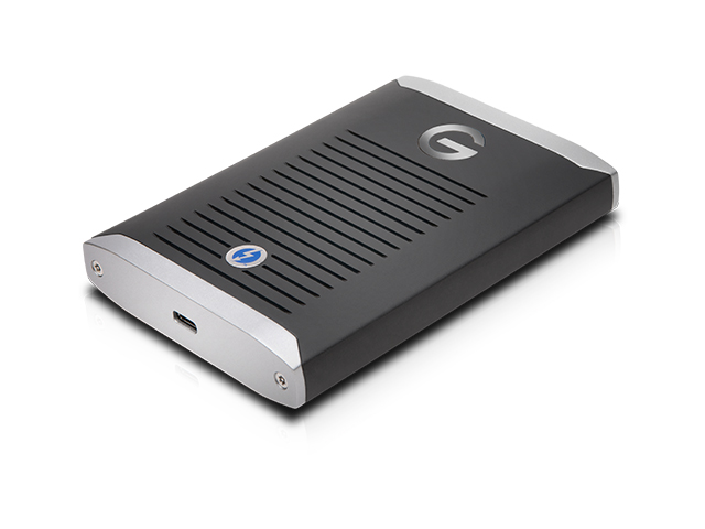 G-DRIVE Pro SSD　横置き斜め2