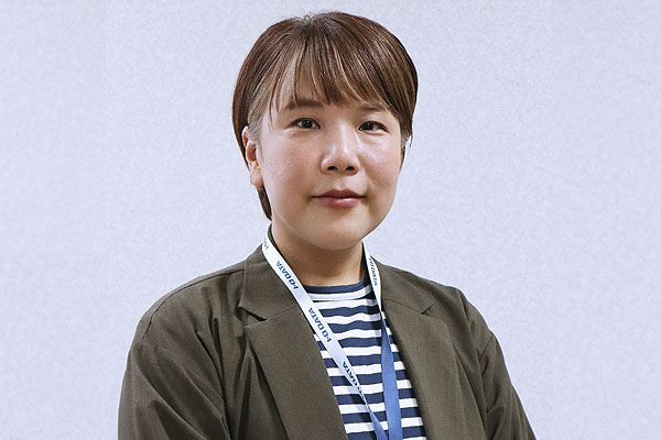 2002年入社（新卒）営業部　インサイドセールス課