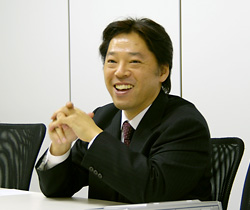 宇野利広氏