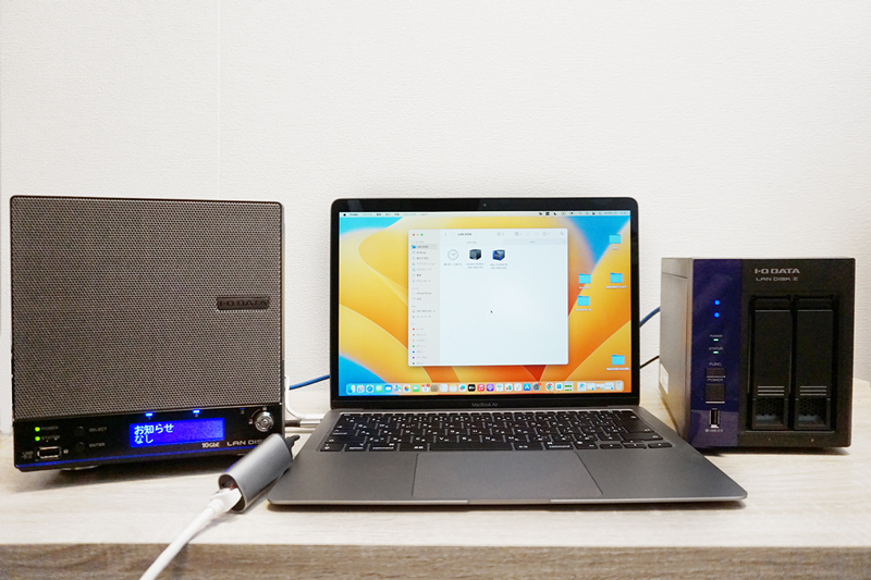 左からLinuxNAS、MacBook Air、WindowsNAS