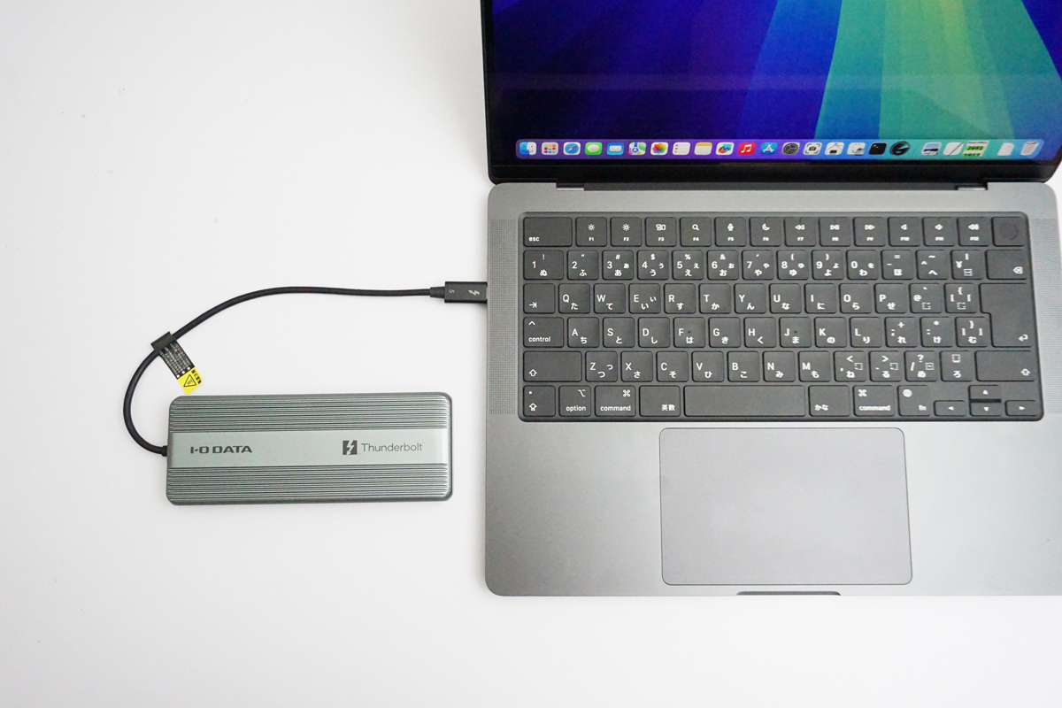 Thunderbolt™ 5対応超高速ポータブルSSD「SSPU-TFCシリーズ」