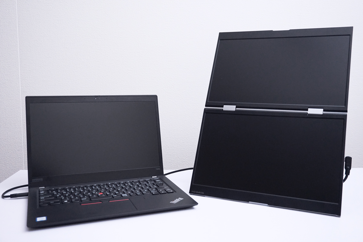 3画面にできる14型デュアルモバイルディスプレイ