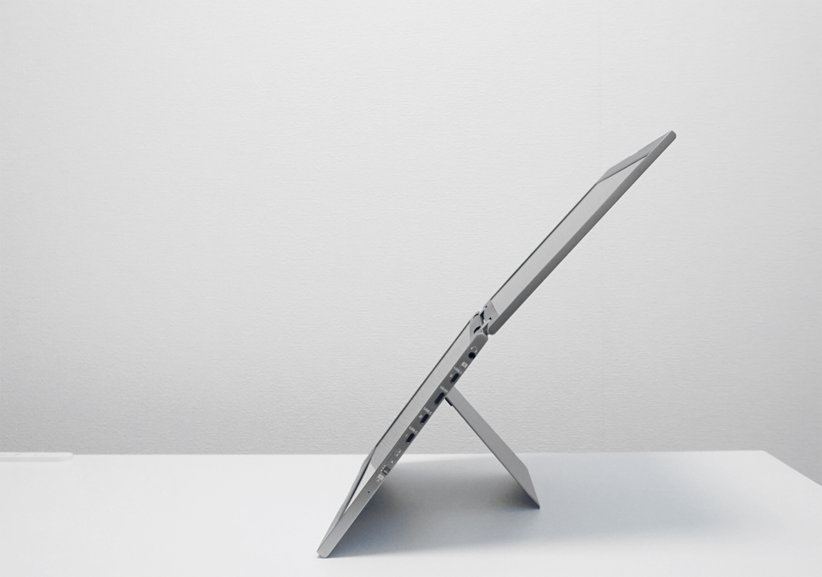 無段階で調整可能な一体スタンド