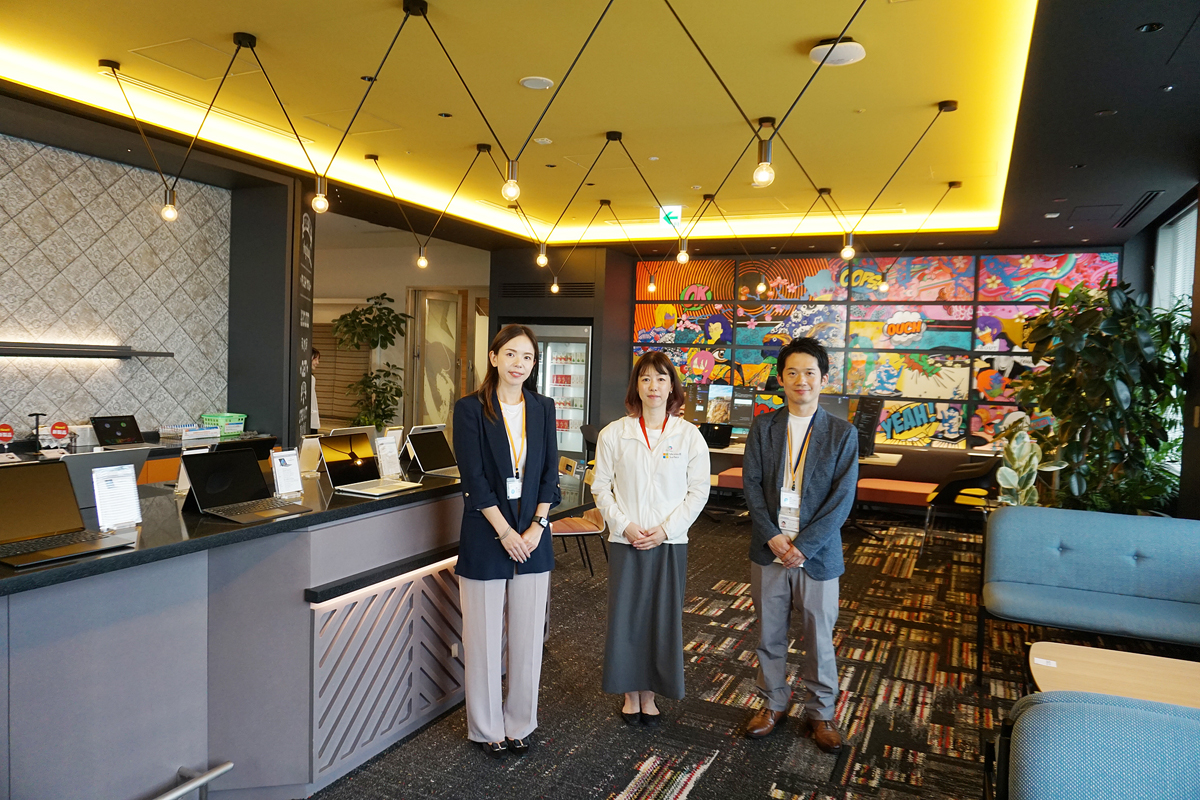 左からGNオーディオジャパン株式会社様、日本マイクロソフト株式会社様、株式会社アイオーデータ