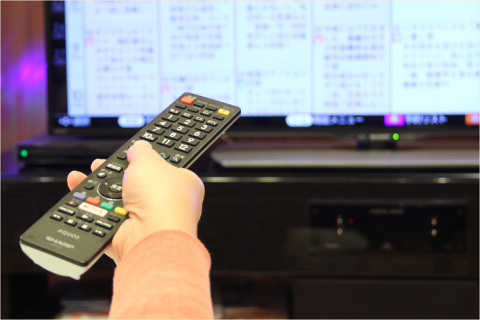 使い慣れたテレビのリモコンで簡単録画予約・視聴