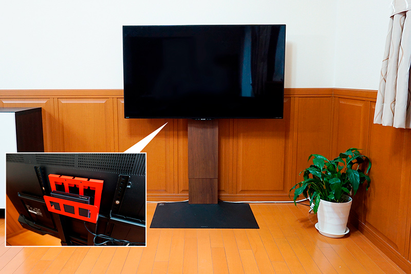 壁寄せテレビスタンド「WALL V3」×コンパクトな録画用HDD「トロッカ」でTVをスマートに設置！